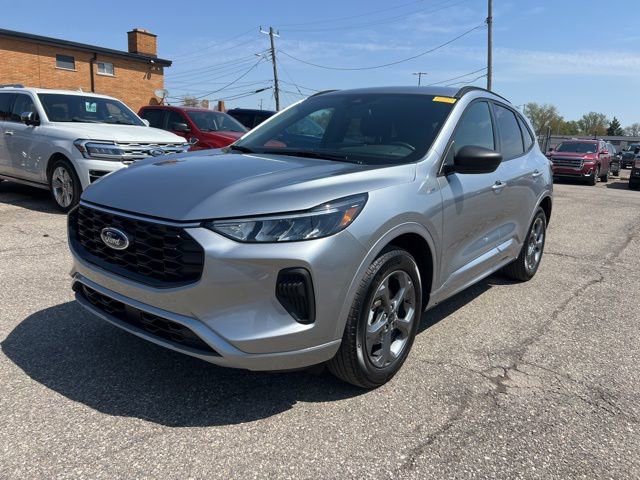 Certified 2024 Ford Escape ST-Line w/ Tech Pack #1 AWD/4WD image 32