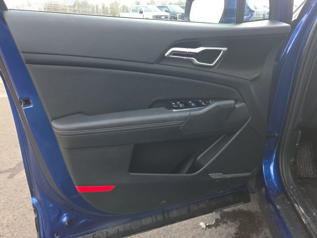 Used 2025 Kia Sportage EX image 25