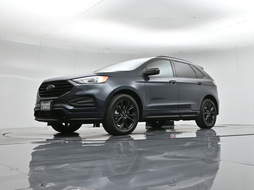 Certified 2022 Ford Edge SE w/ Black Appearance Package image 27
