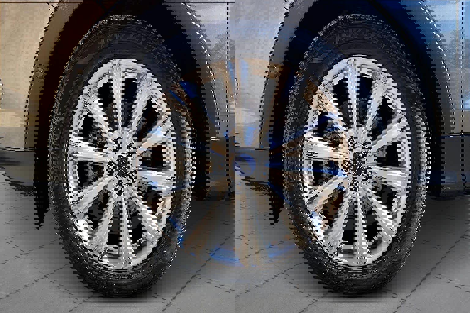 Certified 2017 Ford Escape Titanium w/ Equipment Group 301A image 14