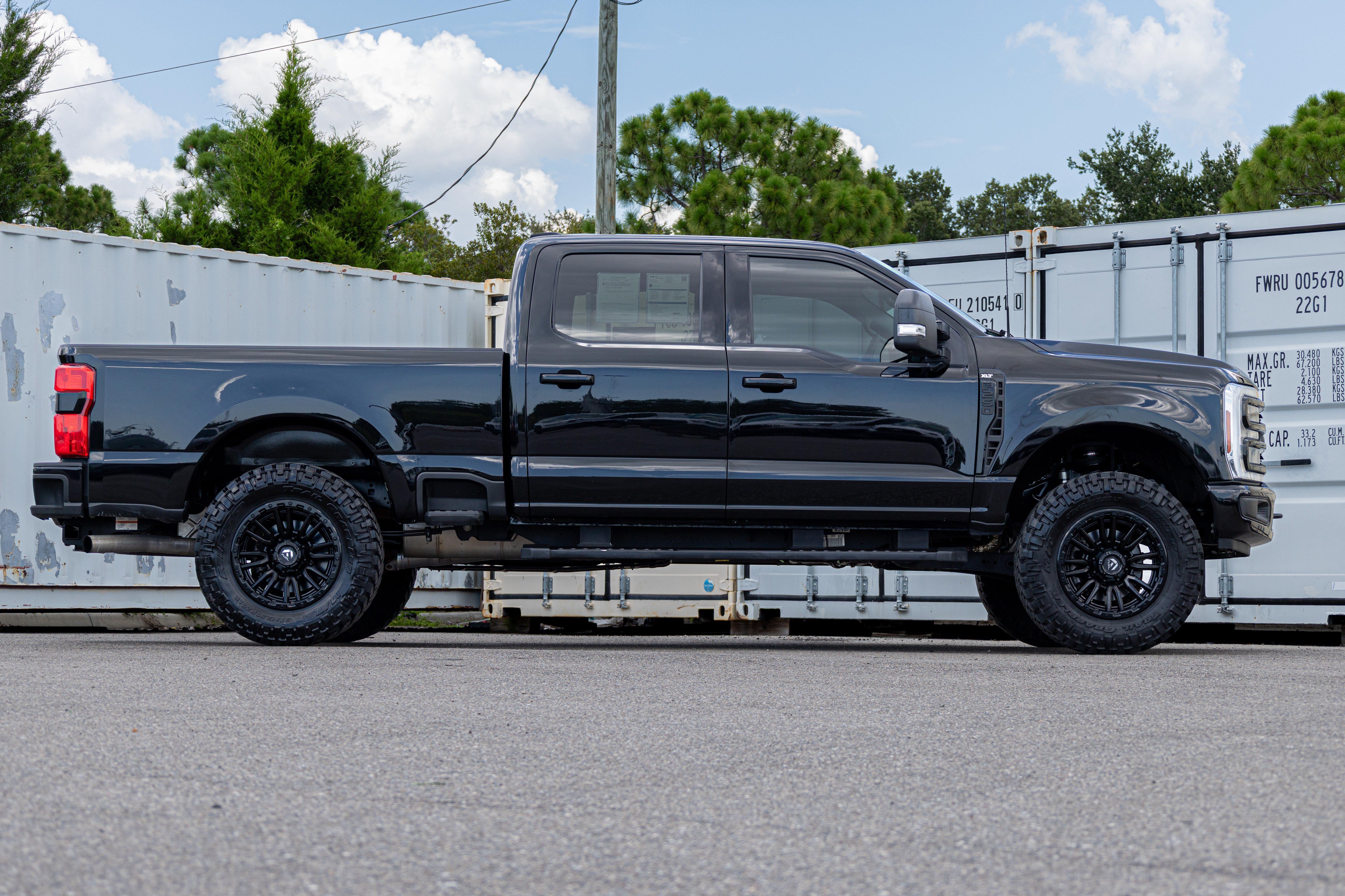 Certified 2024 Ford F250 XLT w/ Black Appearance Package AWD/4WD video 3
