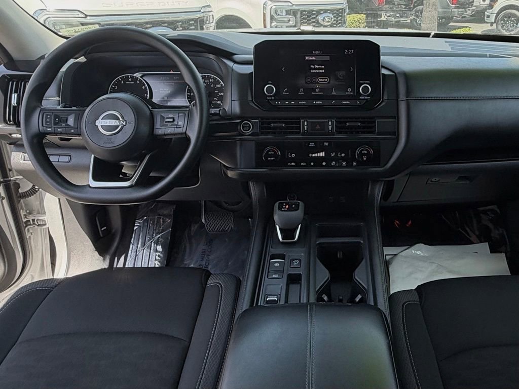 Used 2024 Nissan Pathfinder S FWD image 28