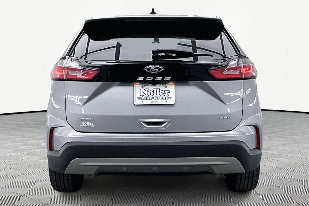 Certified 2022 Ford Edge SEL w/ Convenience Package image 4