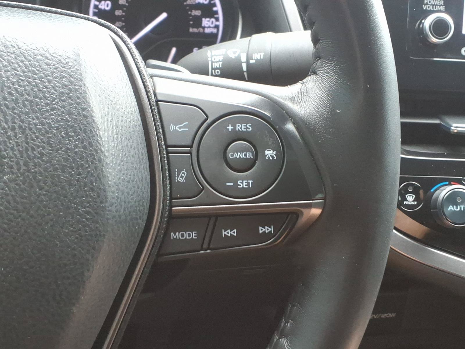 Used 2024 Toyota Camry SE w/ Cold Weather Package FWD image 16