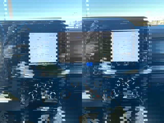 Certified 2025 Ford F250 Lariat w/ Tremor Off-Road Package image 11