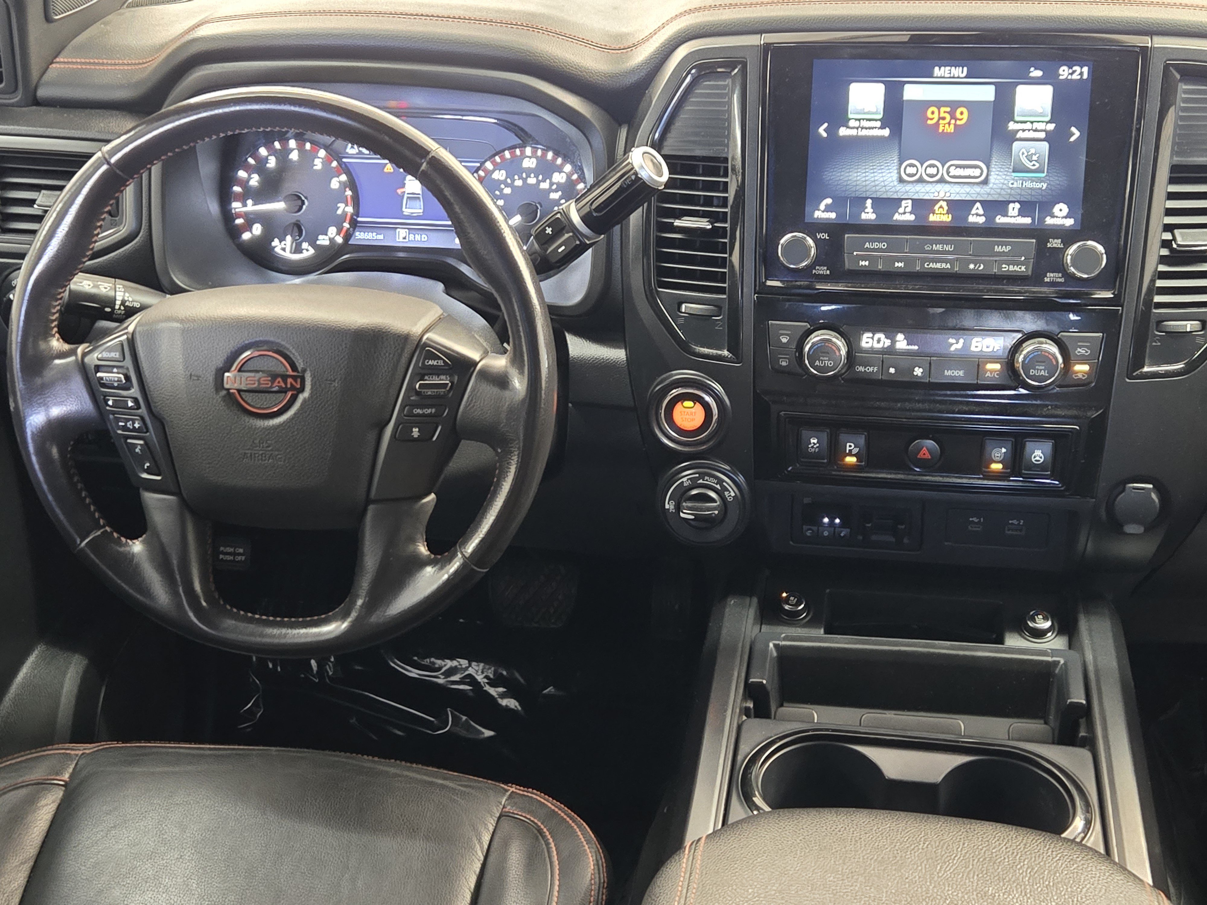 Used 2023 Nissan Titan PRO-4X w/ Pro-4x Convenience Package AWD/4WD image 30