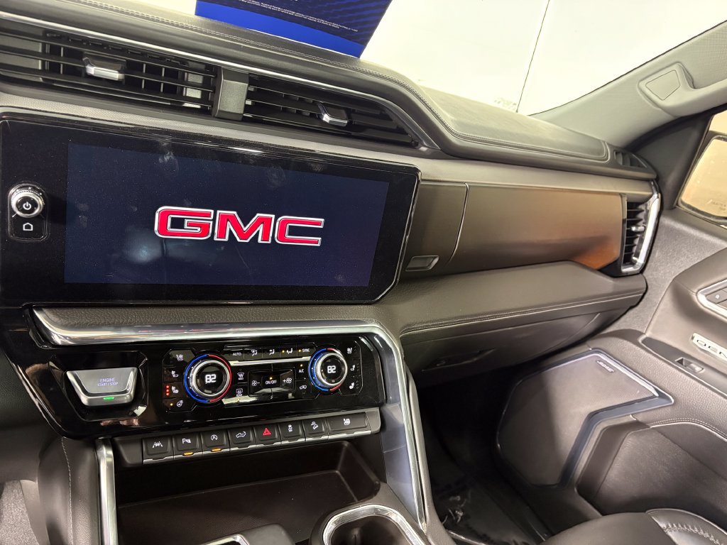 Used 2023 GMC Sierra 1500 Denali AWD/4WD image 17