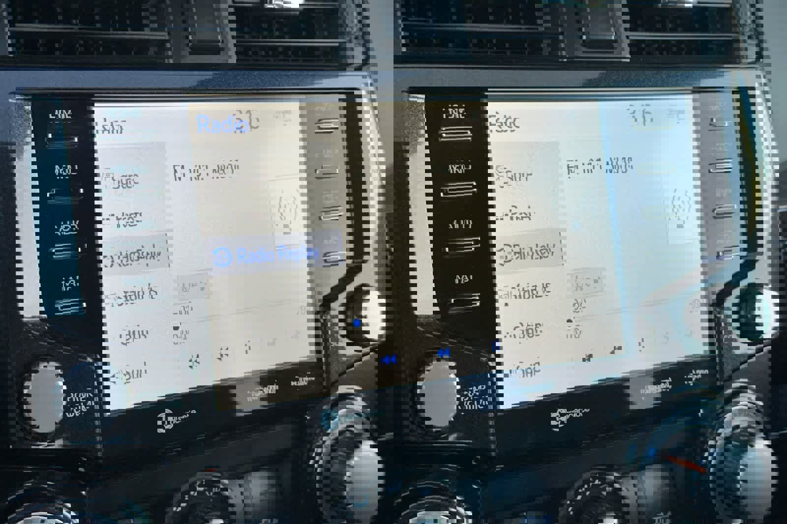 Used 2022 Toyota 4Runner TRD Off-Road Premium w/ TRD Black Wheel Package (TMS) image 18