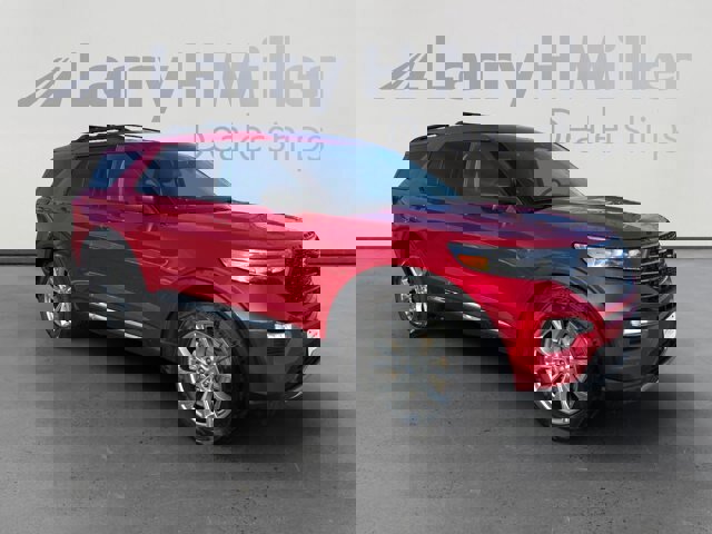 Certified 2021 Ford Explorer XLT w/ Equipment Group 202A image 7