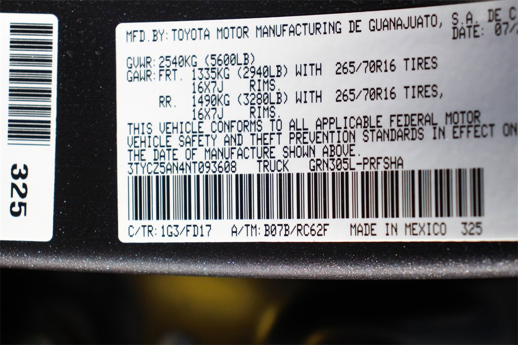 Used 2022 Toyota Tacoma TRD Off-Road image 31