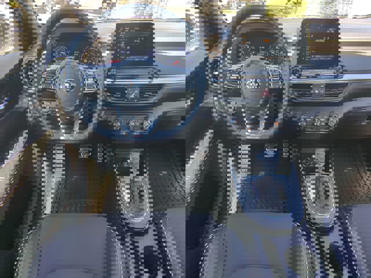 Used 2021 Kia Forte GT-Line image 13