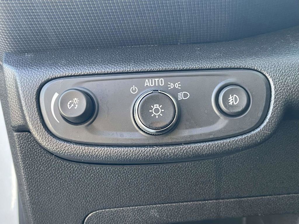 Used 2023 Chevrolet TrailBlazer RS w/ Convenience Package image 18