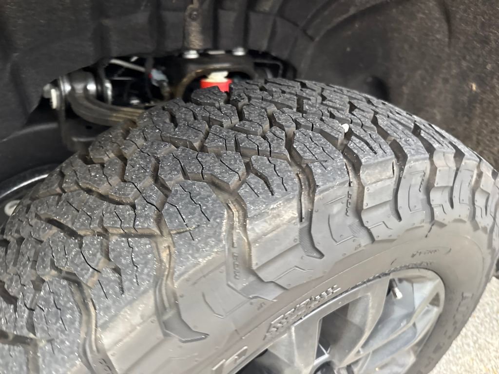 Used 2025 Chevrolet Silverado 2500 LTZ w/ LTZ Plus Package image 30