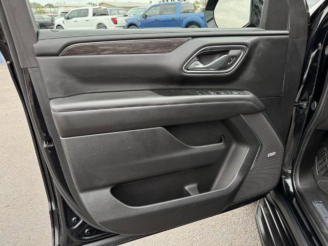 Used 2024 Chevrolet Suburban LT image 13