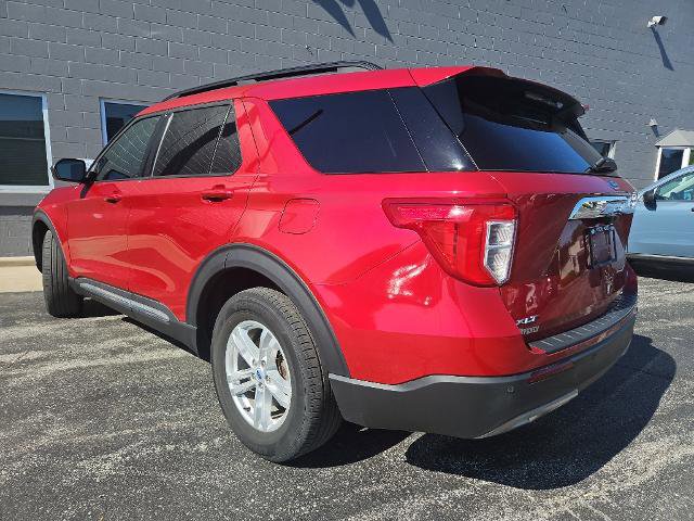 Certified 2023 Ford Explorer XLT w/ Equipment Group 202A AWD/4WD image 5