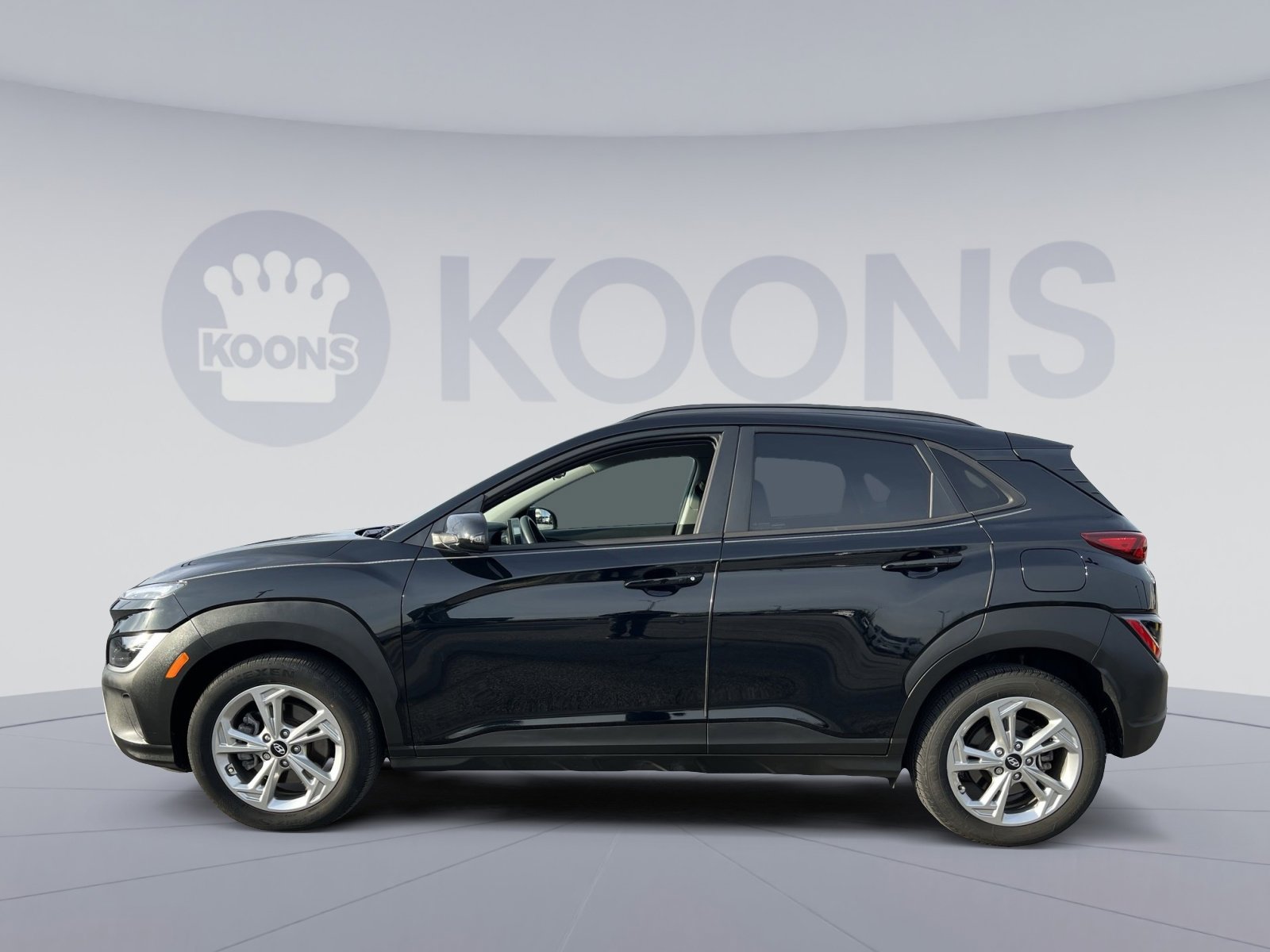 Used 2023 Hyundai Kona SEL image 2