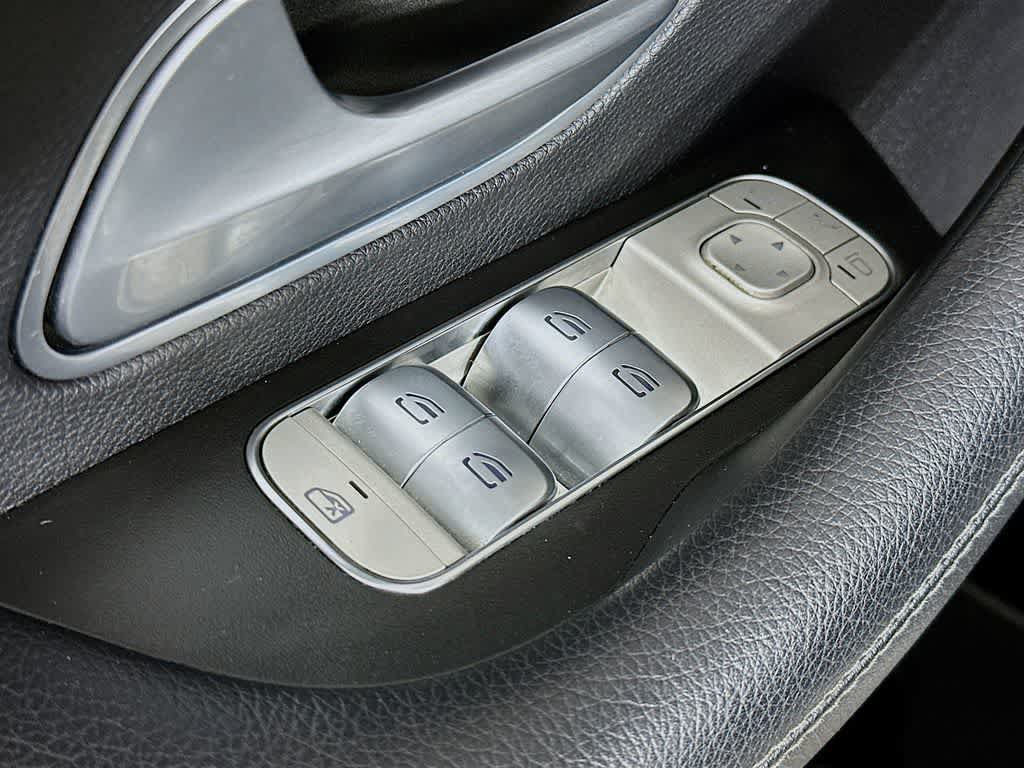 Used 2022 Mercedes-Benz GLE 350 image 30