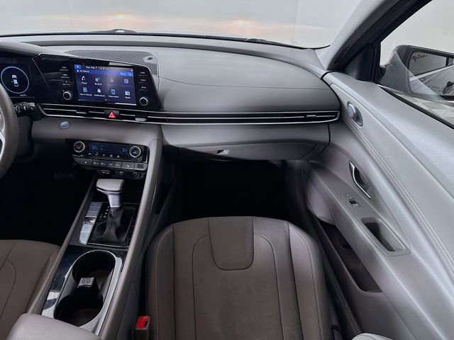 Used 2022 Hyundai Elantra SEL w/ Convenience + Premium Package image 28