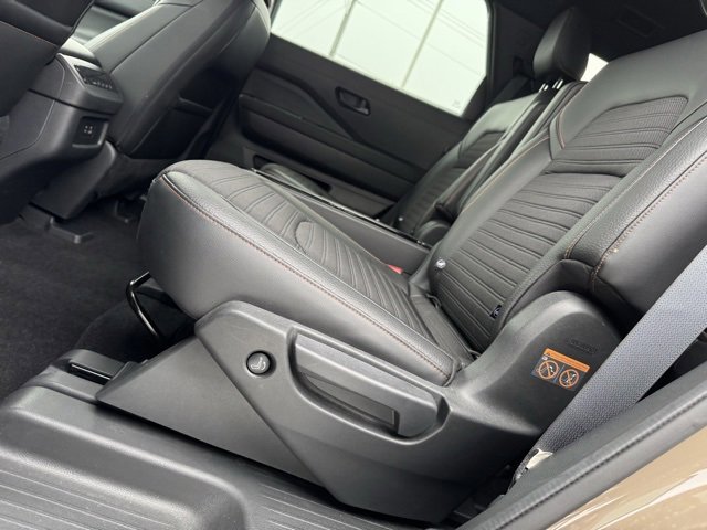Used 2024 Nissan Pathfinder Rock Creek image 15
