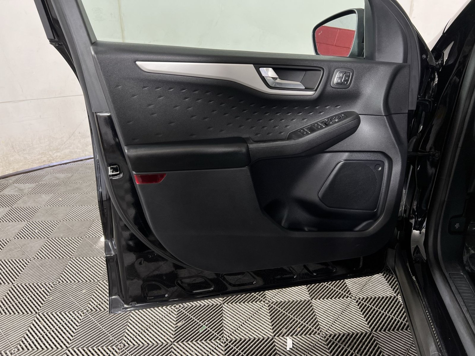 Certified 2020 Ford Escape SEL AWD/4WD image 14