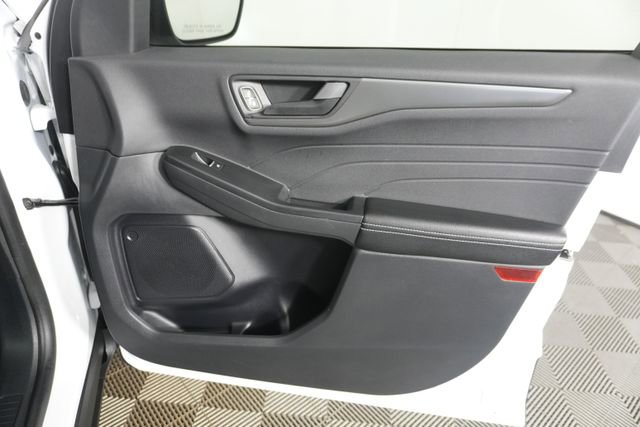 Certified 2025 Ford Escape Active AWD/4WD image 27