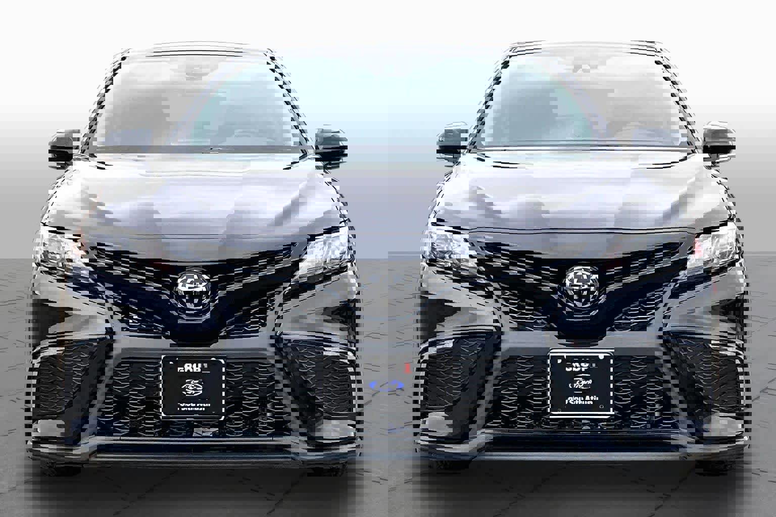 Used 2023 Toyota Camry SE FWD image 8