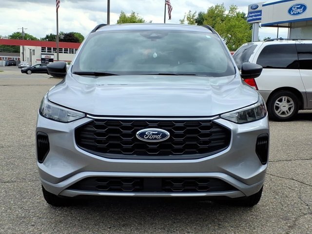 Certified 2024 Ford Escape ST-Line w/ Tech Pack #1 AWD/4WD image 15
