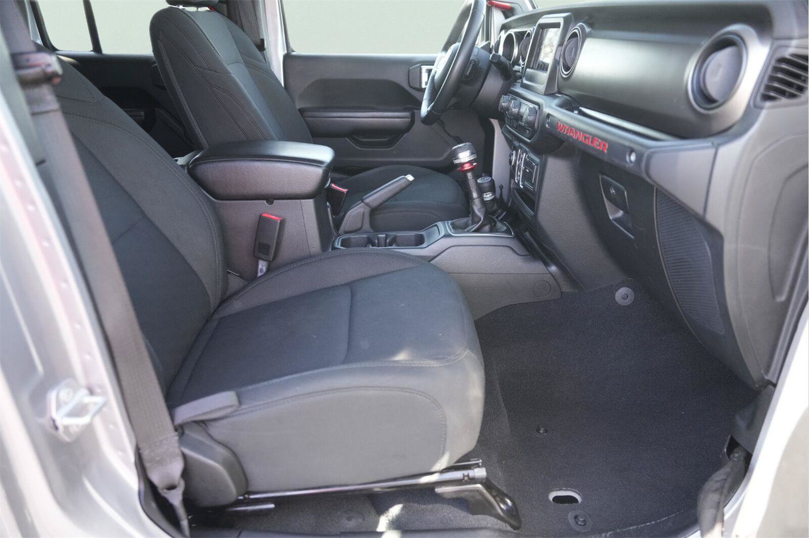 Used 2018 Jeep Wrangler Unlimited Sport S AWD/4WD image 18