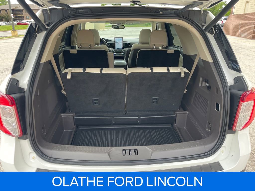 Certified 2020 Ford Explorer Platinum w/ Premium Technology Package AWD/4WD image 24