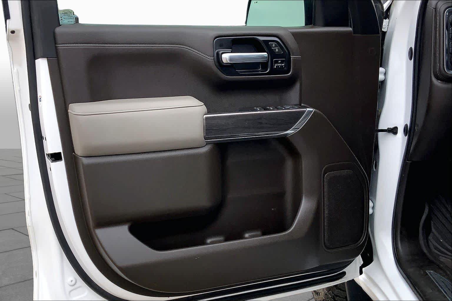 Used 2021 Chevrolet Silverado 1500 LTZ AWD/4WD image 22