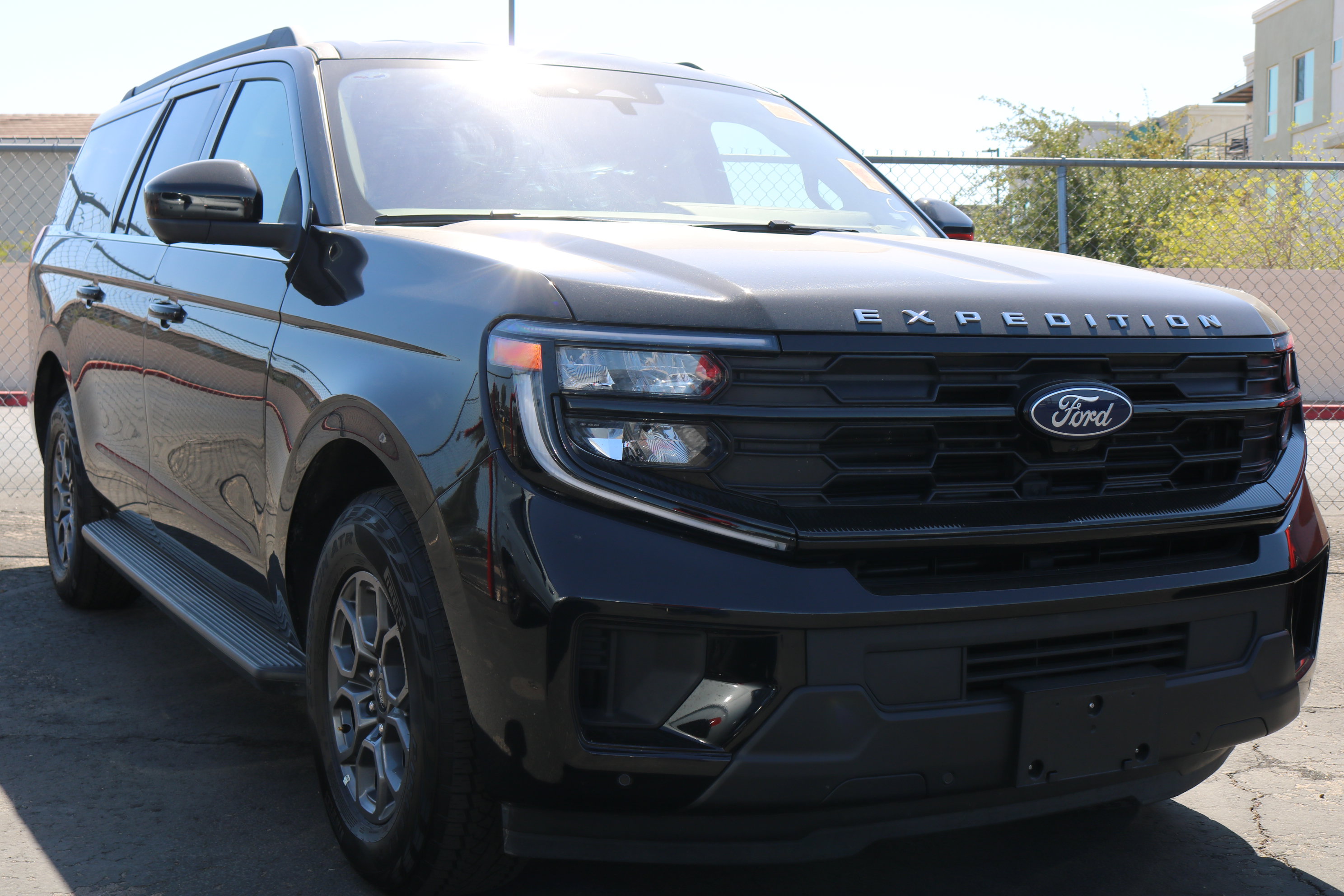 Certified 2025 Ford Expedition Max Active AWD/4WD image 4