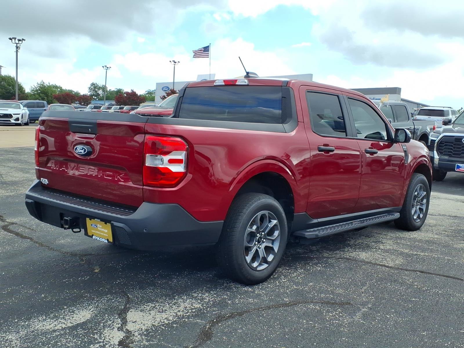 Certified 2025 Ford Maverick XLT w/ XLT Luxury Package FWD image 5