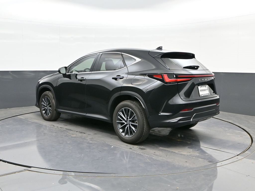 Used 2025 Lexus NX 250 FWD w/ Premium Package image 5