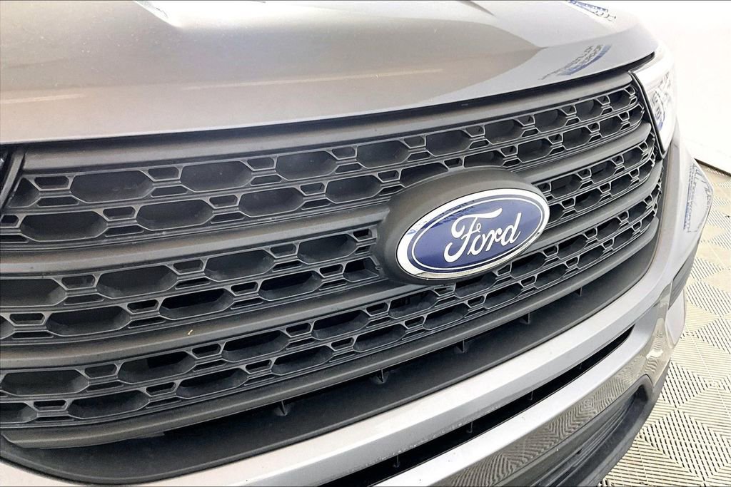 Certified 2021 Ford Explorer 2WD image 24