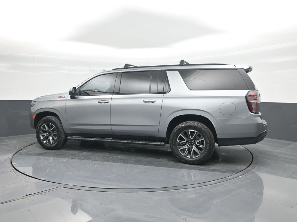 Used 2024 Chevrolet Suburban Z71 w/ Luxury Package image 4