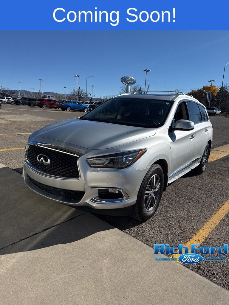 Used 2019 INFINITI QX60 Luxe w/ Essential Package