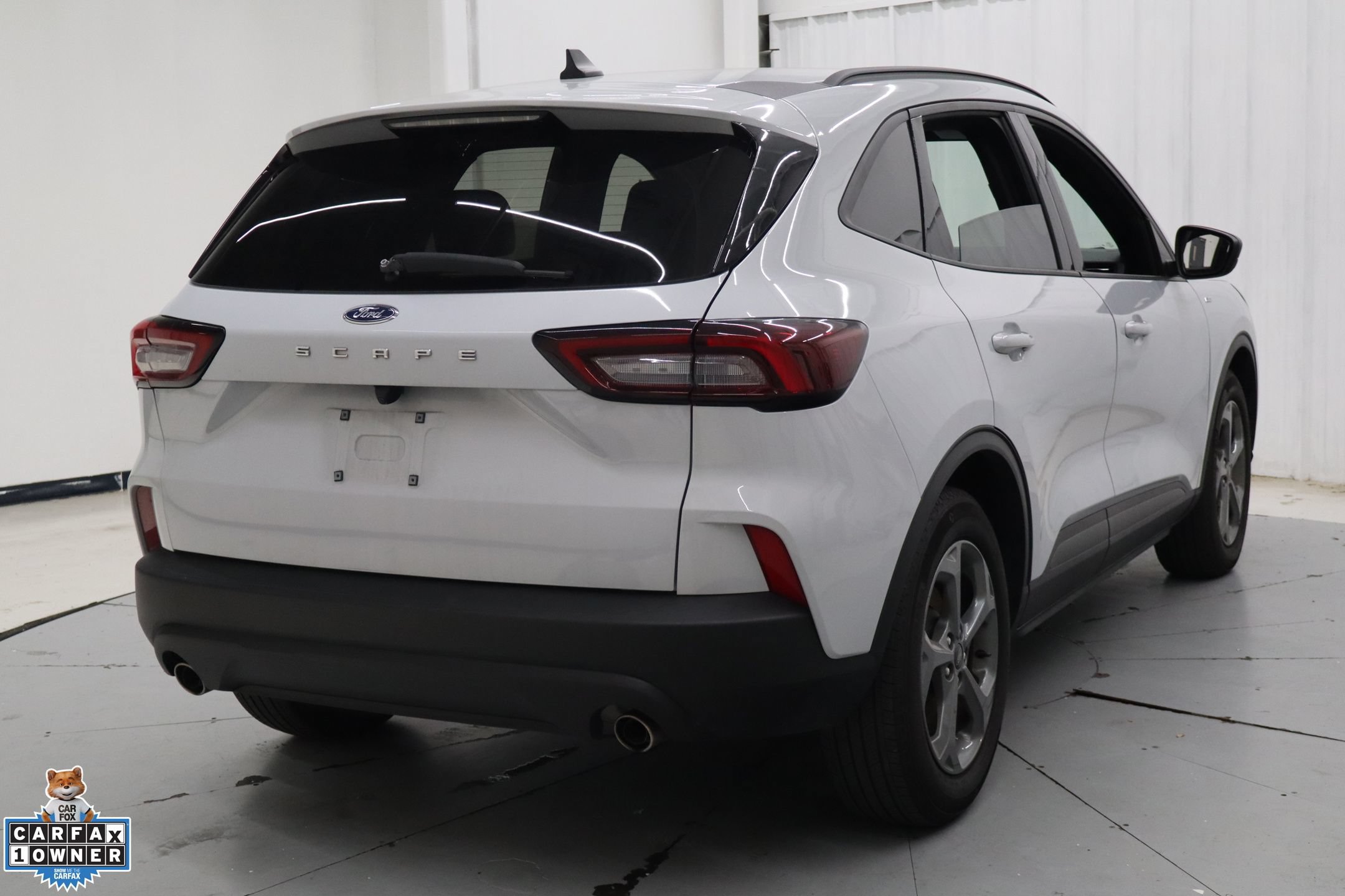Certified 2025 Ford Escape ST-Line FWD image 3