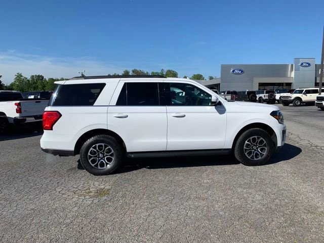 Certified 2024 Ford Expedition XLT AWD/4WD image 10