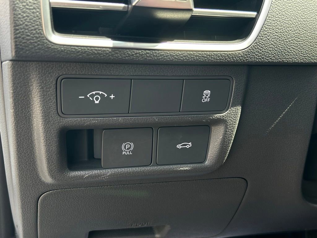Used 2025 Hyundai Sonata SEL FWD image 24