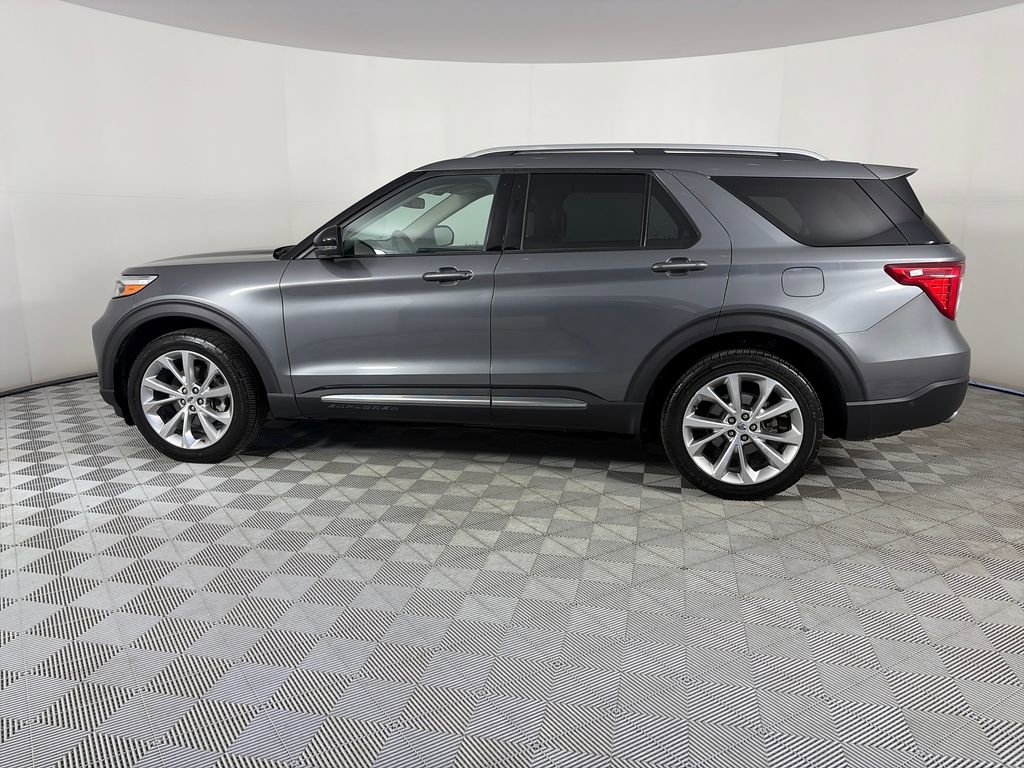 Certified 2021 Ford Explorer Platinum w/ Equipment Group 601A image 4