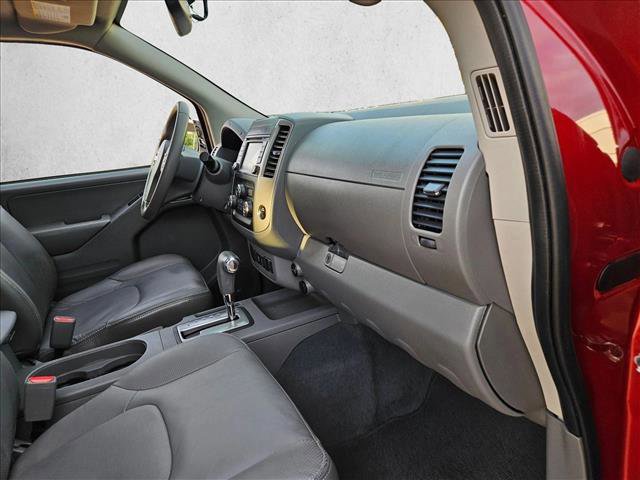 Used 2019 Nissan Frontier SL image 18