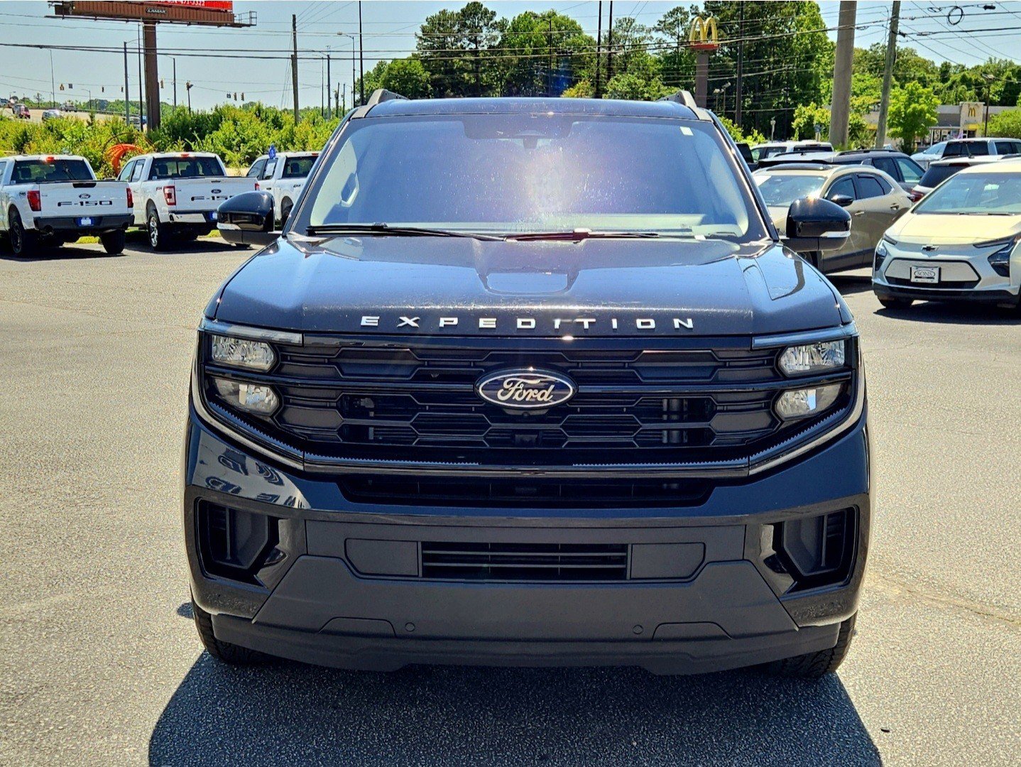Certified 2025 Ford Expedition Max Active AWD/4WD image 3