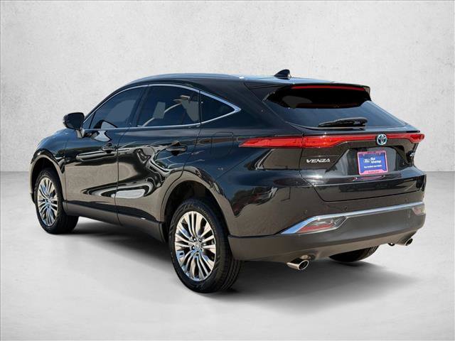 Used 2023 Toyota Venza XLE AWD/4WD image 7