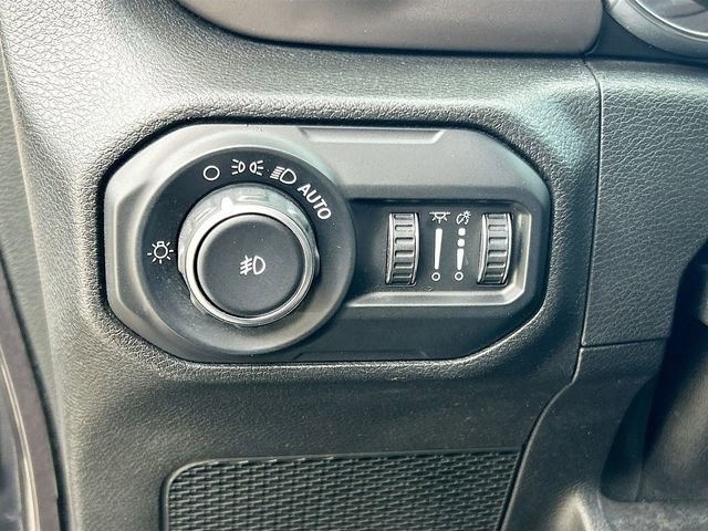 Used 2020 Jeep Wrangler Unlimited Freedom Edition image 13