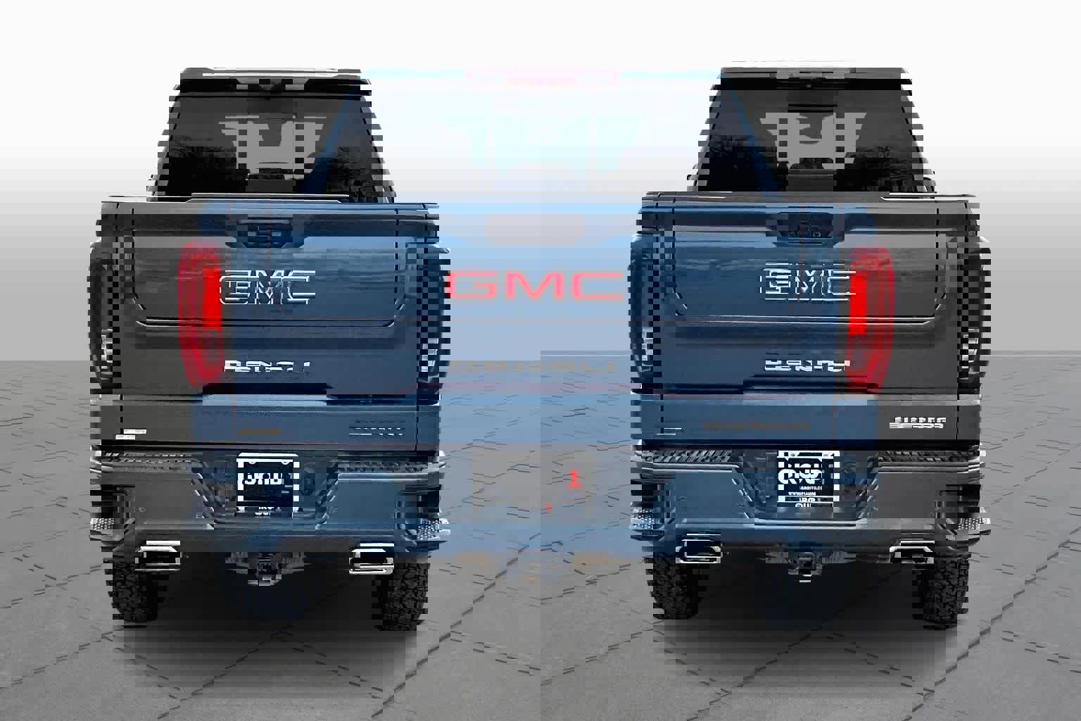 Used 2024 GMC Sierra 1500 Denali w/ Technology Package image 3