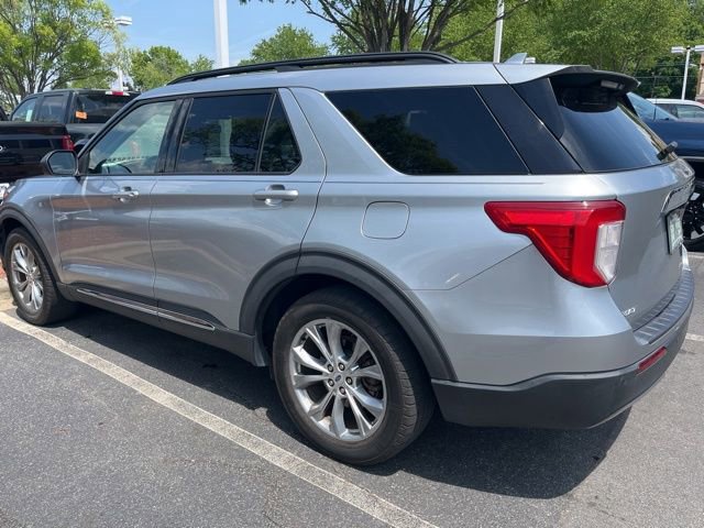 Certified 2020 Ford Explorer XLT w/ Equipment Group 202A RWD image 4