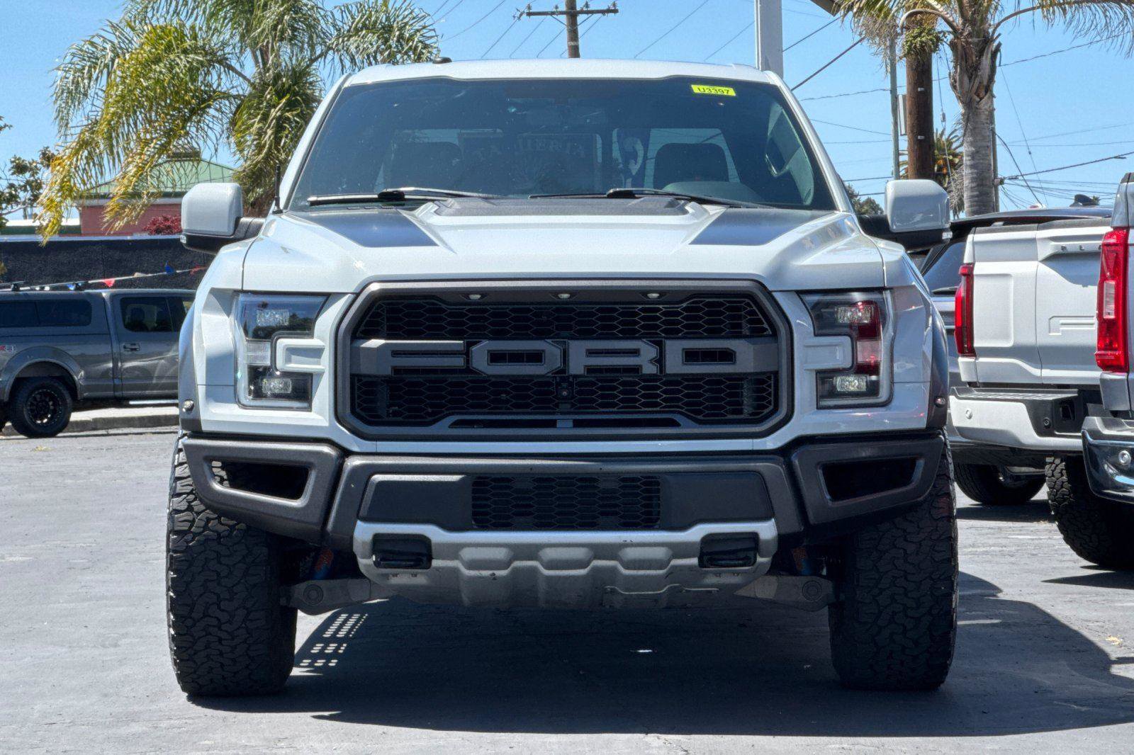 Certified 2017 Ford F150 Raptor w/ Equipment Group 802A Luxury image 31