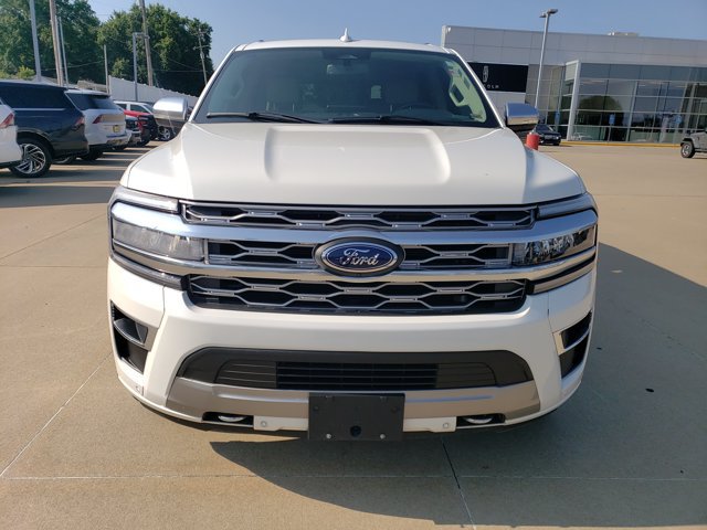 Certified 2023 Ford Expedition Platinum AWD/4WD image 2
