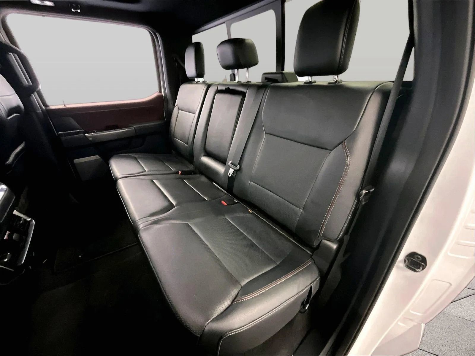 Certified 2023 Ford F150 Lariat w/ Equipment Group 502A High image 25