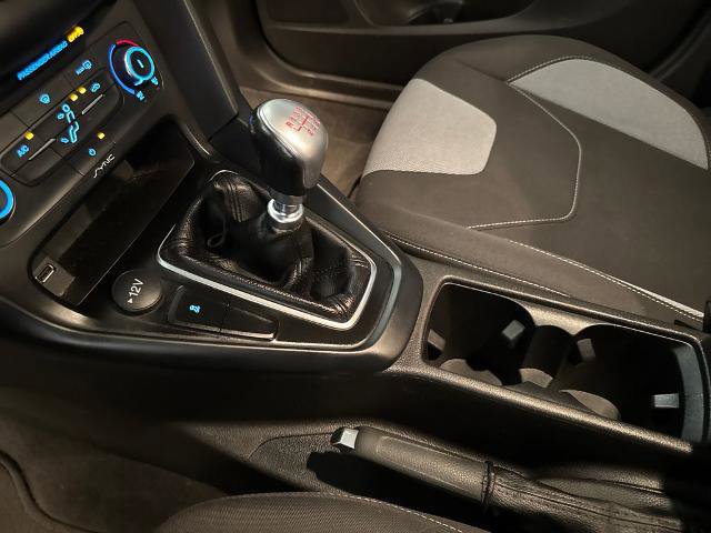 Certified 2018 Ford Focus ST FWD image 31